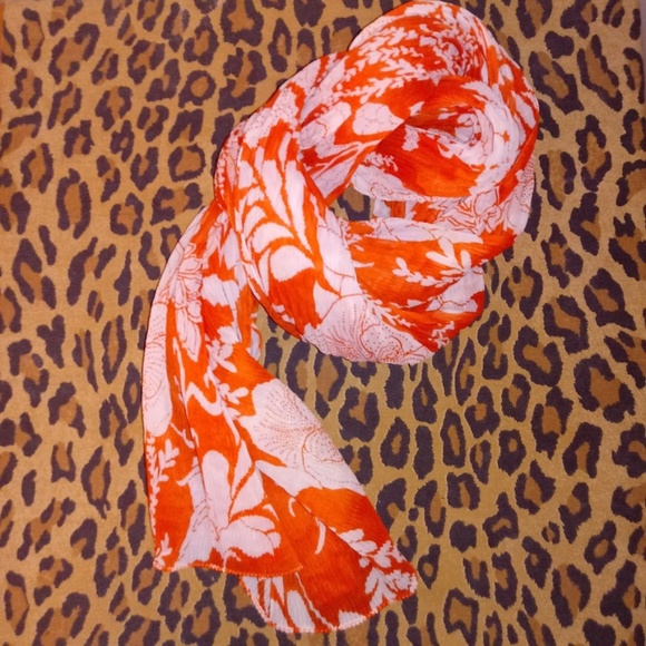 Avenue Accessories - NWT AVENUE Scarf Orange/White Floral